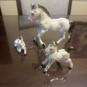 Vintage Breyer VC Appaloosa Mustang Family on Chain